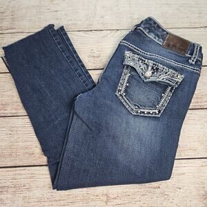 Maurices Jeans Womens 5/6 Crop Raw Hem Embroidered Stretch Denim